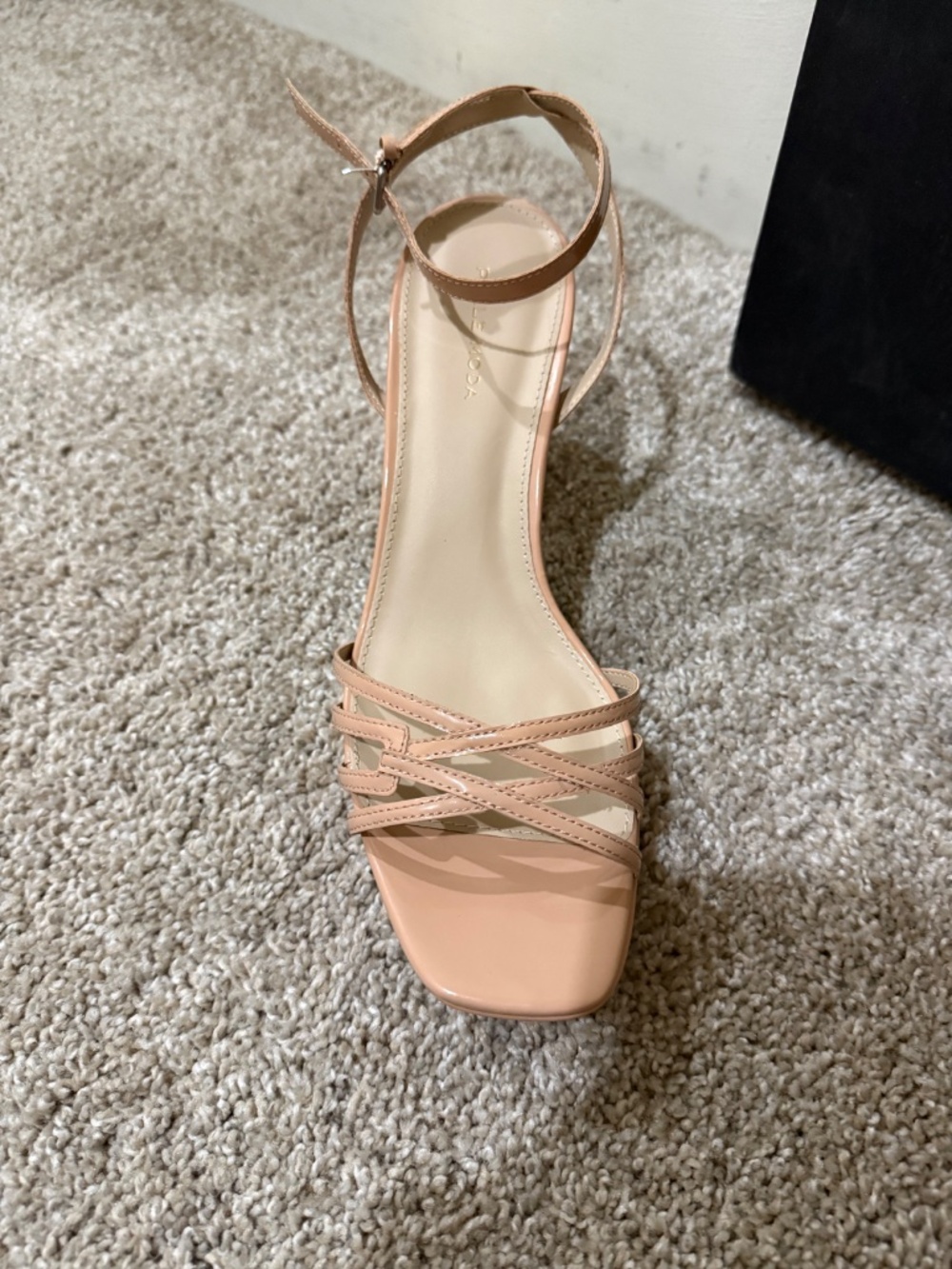 Pelle Moda Platform Heels - Picture 3 of 5
